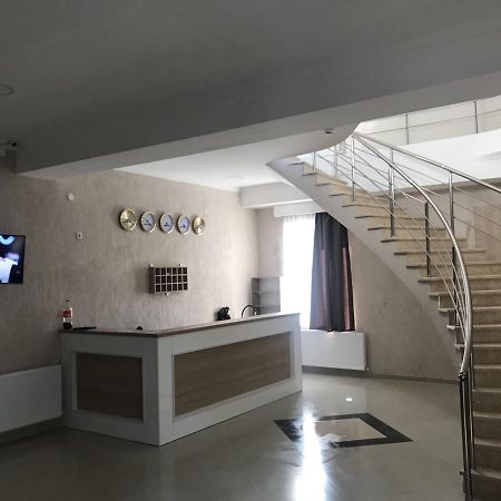 Kmg Hotel Khashuri ภายนอก รูปภาพ