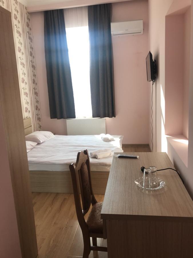 Kmg Hotel Khashuri ภายนอก รูปภาพ