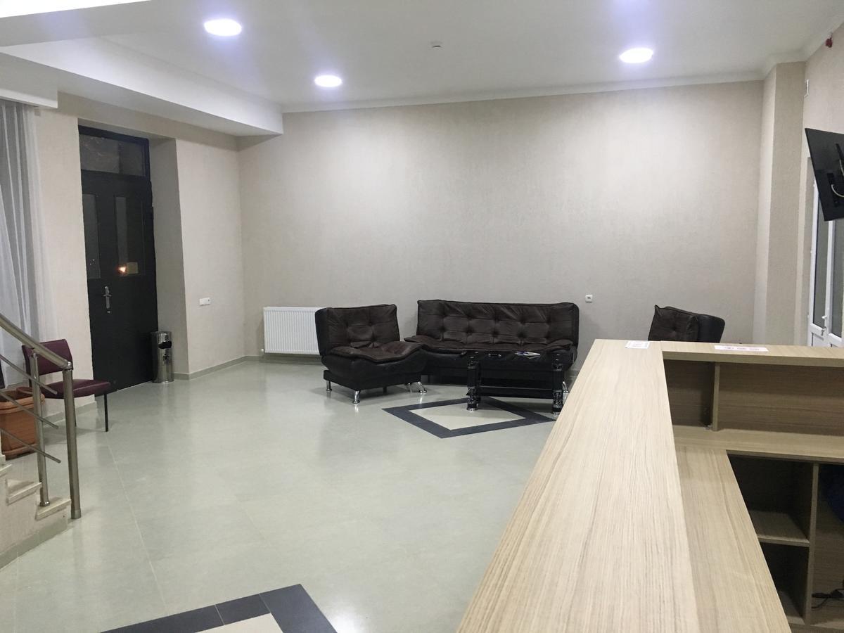 Kmg Hotel Khashuri ภายนอก รูปภาพ