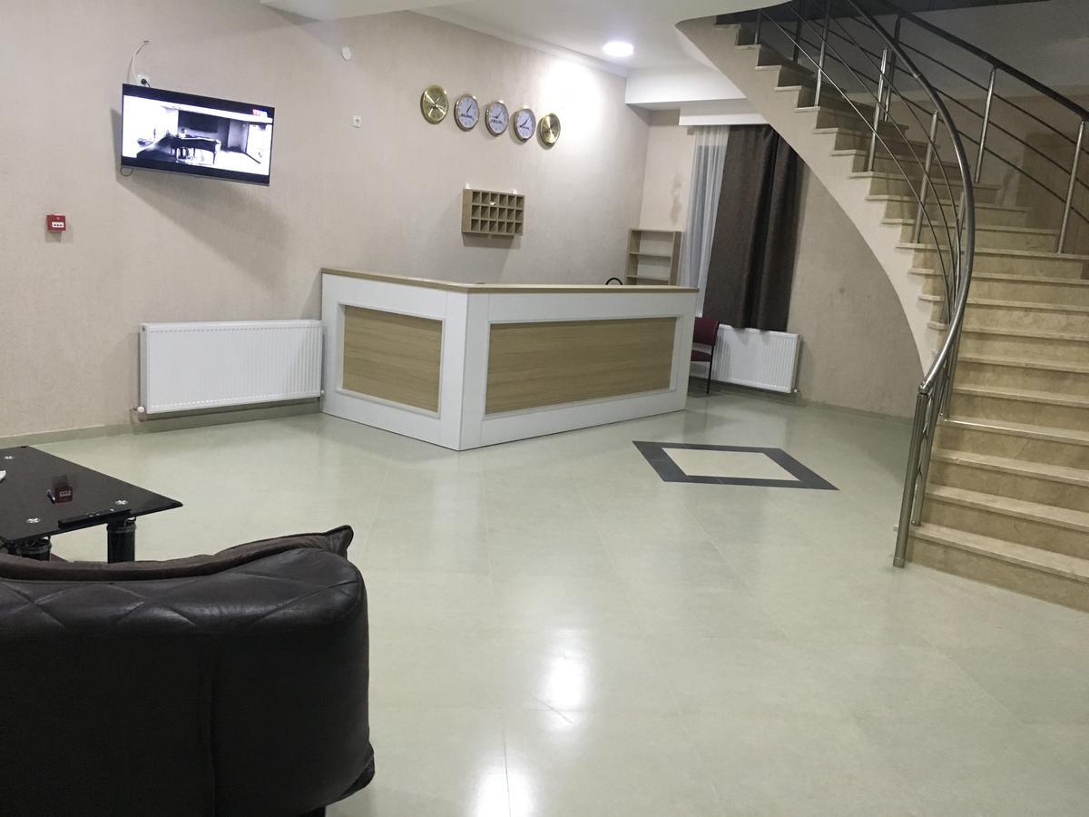 Kmg Hotel Khashuri ภายนอก รูปภาพ